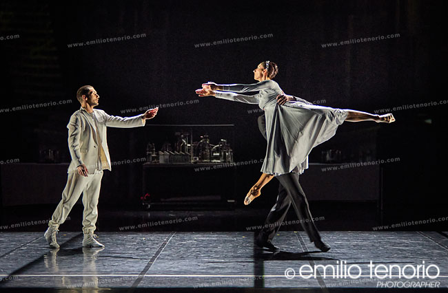 ETER.COM - LE LAC DES CYGNES - Ballet Preljocaj - Teatros del Canal - © Emilio Tenorio